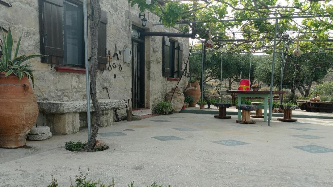 Traditional House Maria Azoyirás المظهر الخارجي الصورة