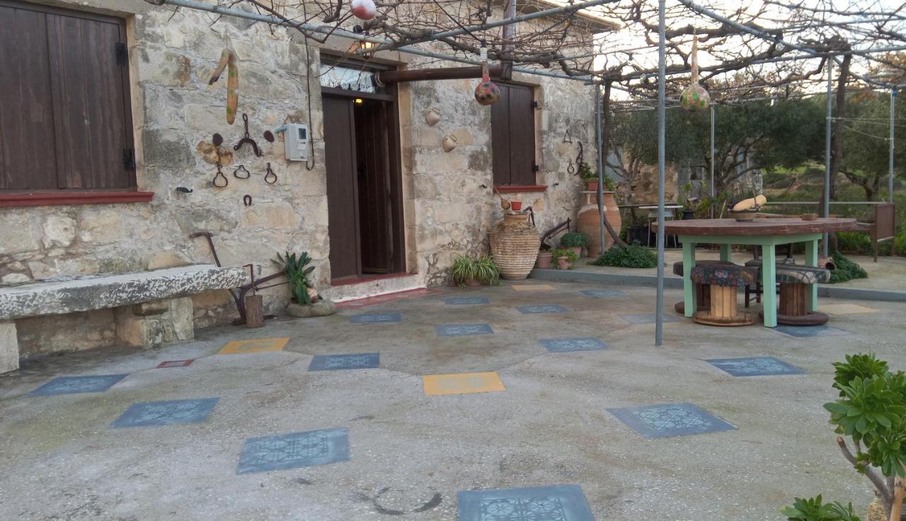 Traditional House Maria Azoyirás المظهر الخارجي الصورة
